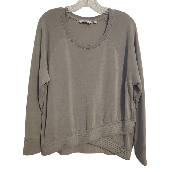 Athleta | Women's Gray Serenity Criss Cross Hem V-Neck Sweatshirt (Size XL) - Picture 2 of 13